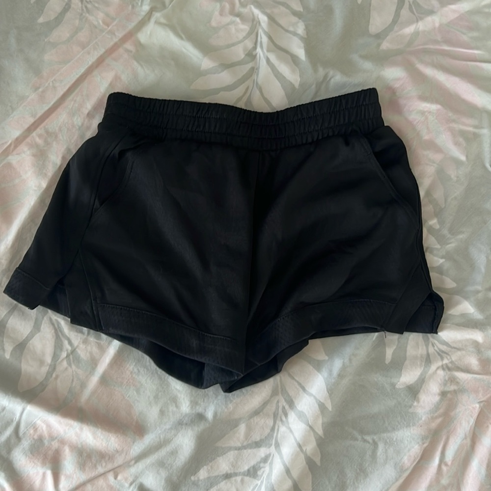 Girl’s shorts that fit 4-5T